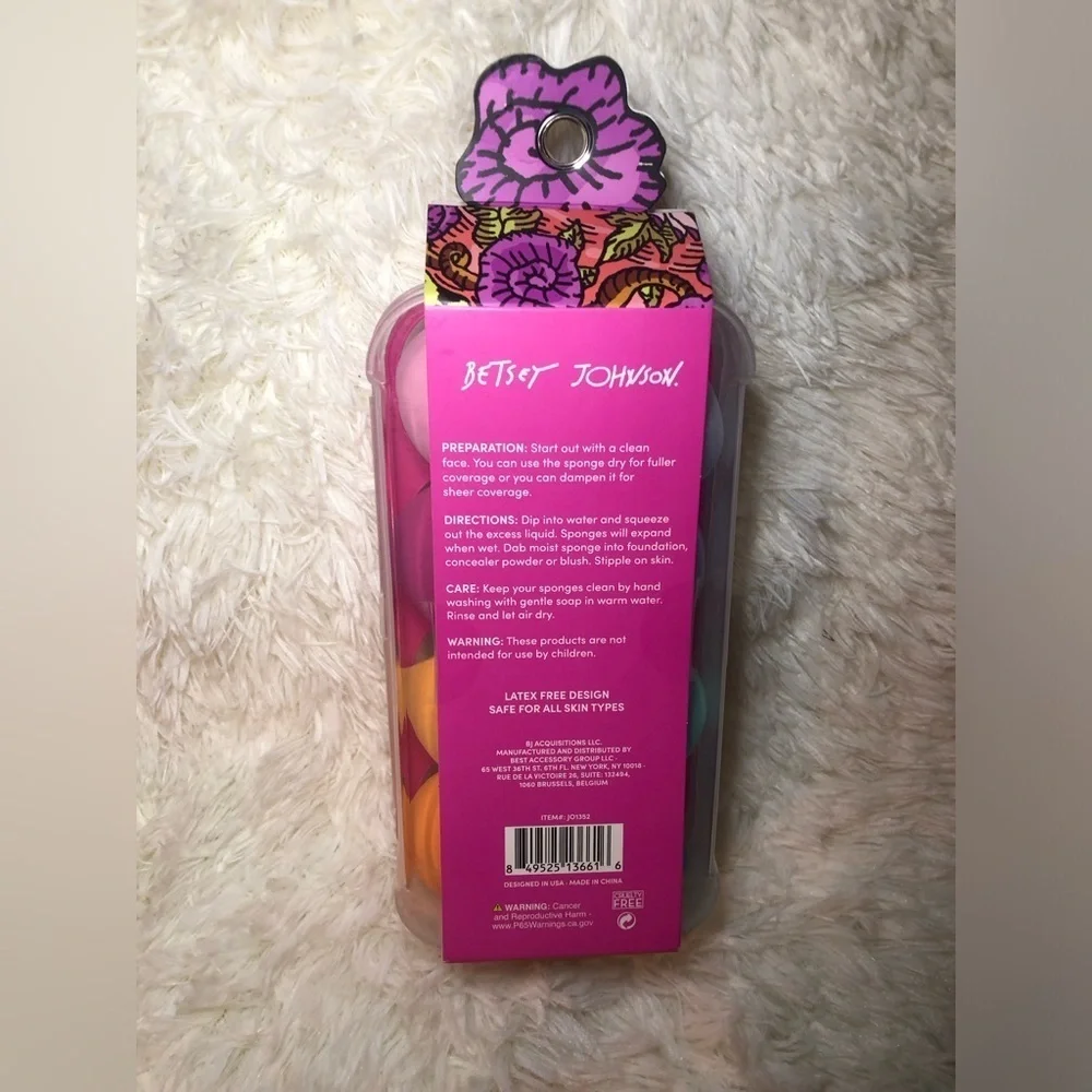 💋💄Betsey Johnson Beauty Sponges - 8 Pack 💄💋 NWT
